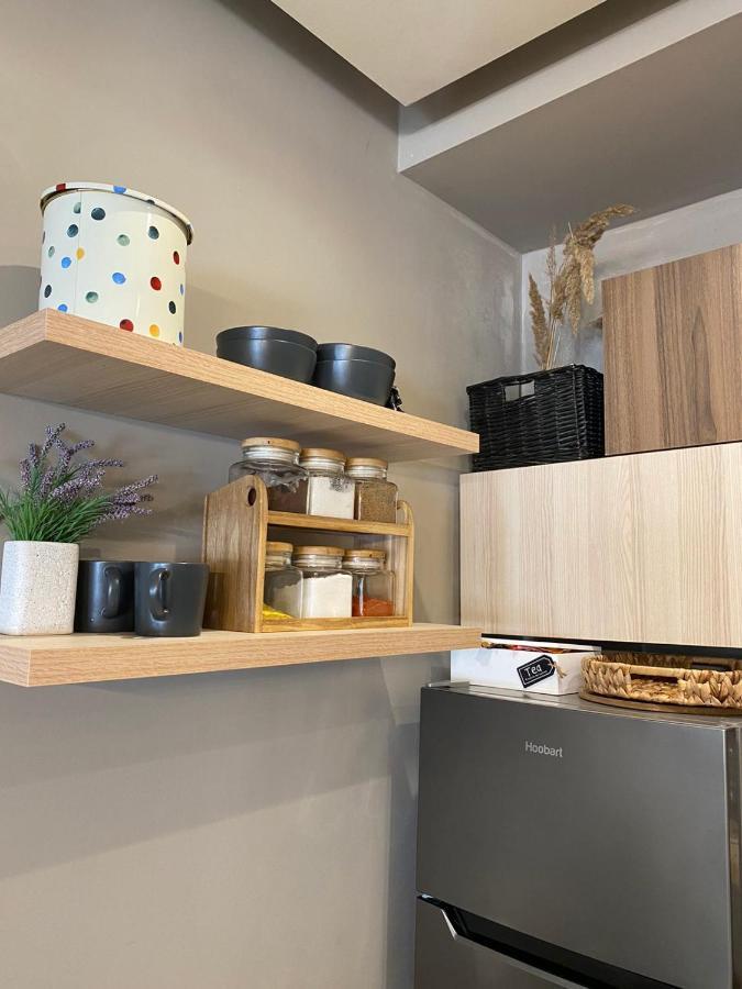 Qerret Boutique Studio Apartment Golem  Luaran gambar
